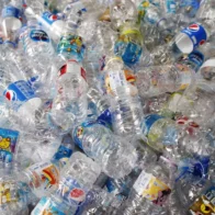 Revelan desafíos estructurales en el reciclaje del plástico cristalino