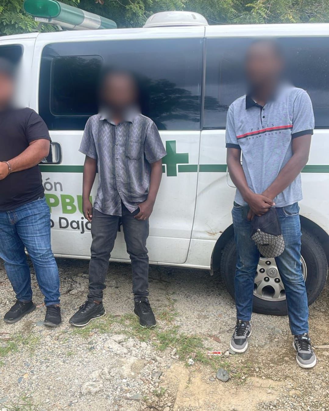 DGM intercepta ambulancia que transportaba haitianos indocumentados en Dajabón