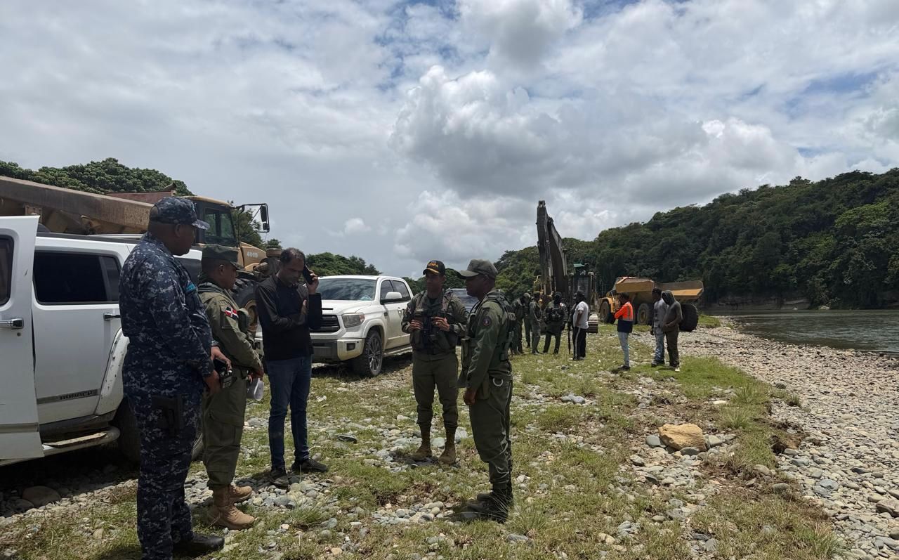Medio Ambiente aclara trabajos en el río Haina corresponden a recuperación ambiental y no extracción ilegal