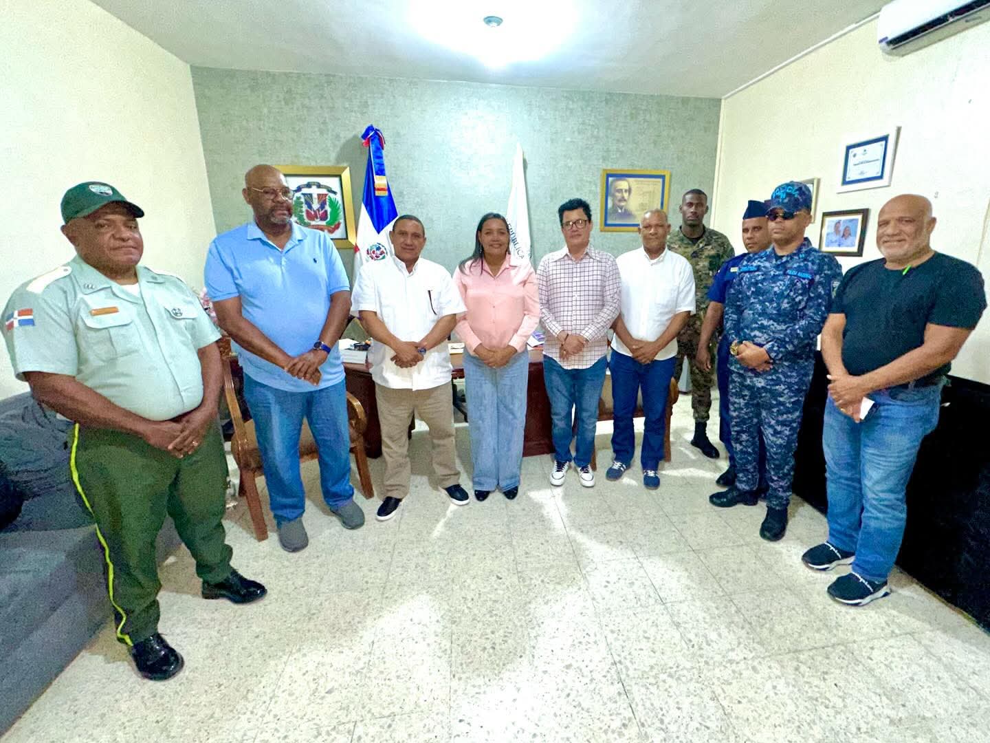 Gobernadora de Azua coordina ruta de la antorcha rumbo a los Juegos Centroamericanos y del Caribe 2026