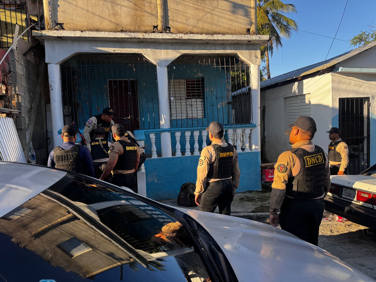 DNCD decomisa más de 783 mil gramos de drogas y 31 armas en abril
