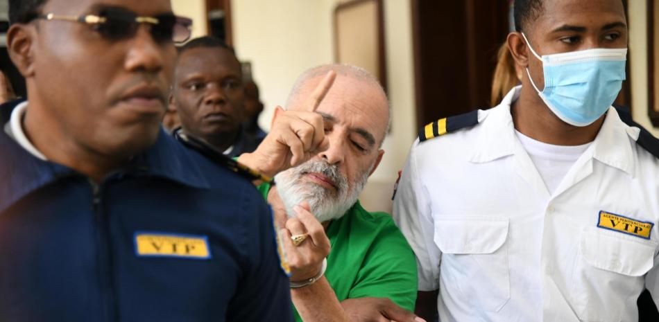 Ángel Martínez es condenado a seis meses de prisión por difamación contra Milagros De Camps