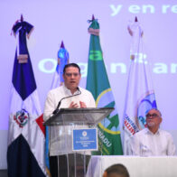 Sanz Lovatón respalda austeridad y llama a políticos a asumir sacrificios ante crisis económica