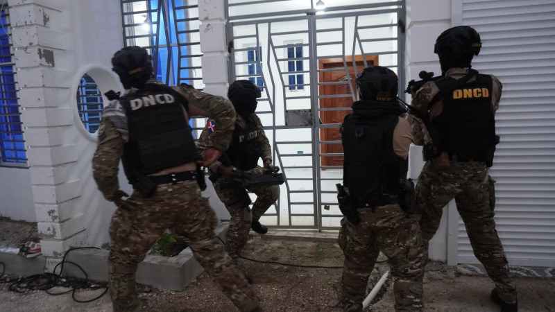 Capturan en Barahona a dos implicados en decomiso de 1.7 toneladas de cocaína en Pedernales