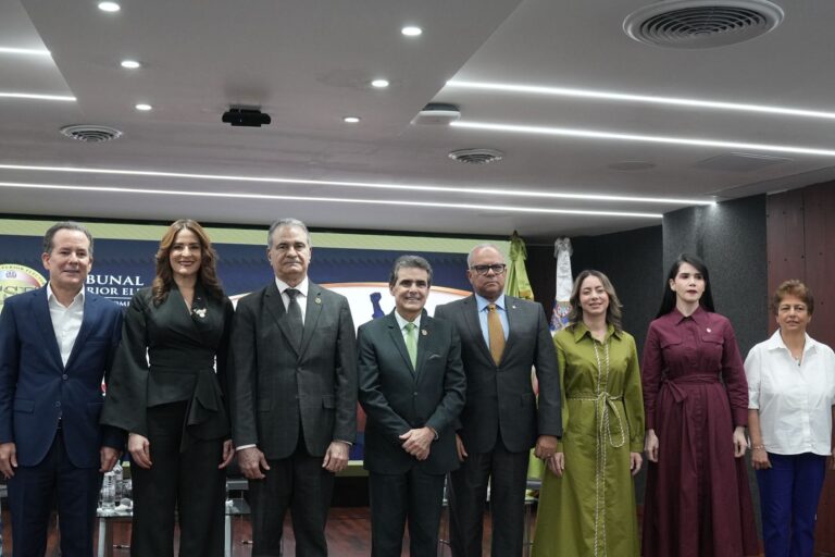 TSE conmemora Día Nacional de las Sufragistas y ratifica compromiso con una democracia sin discriminación y libre de violencia política