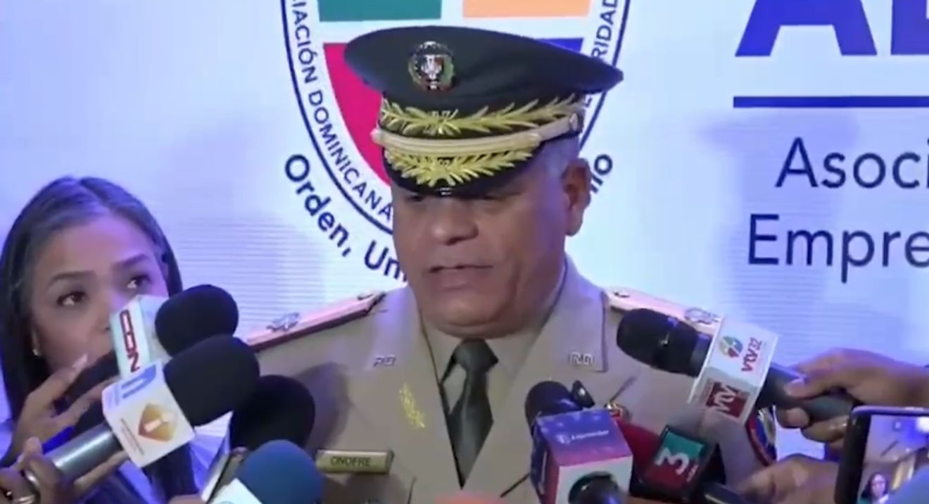 Ministro de Defensa afirma puertos secos “no afectarán” el comercio fronterizo