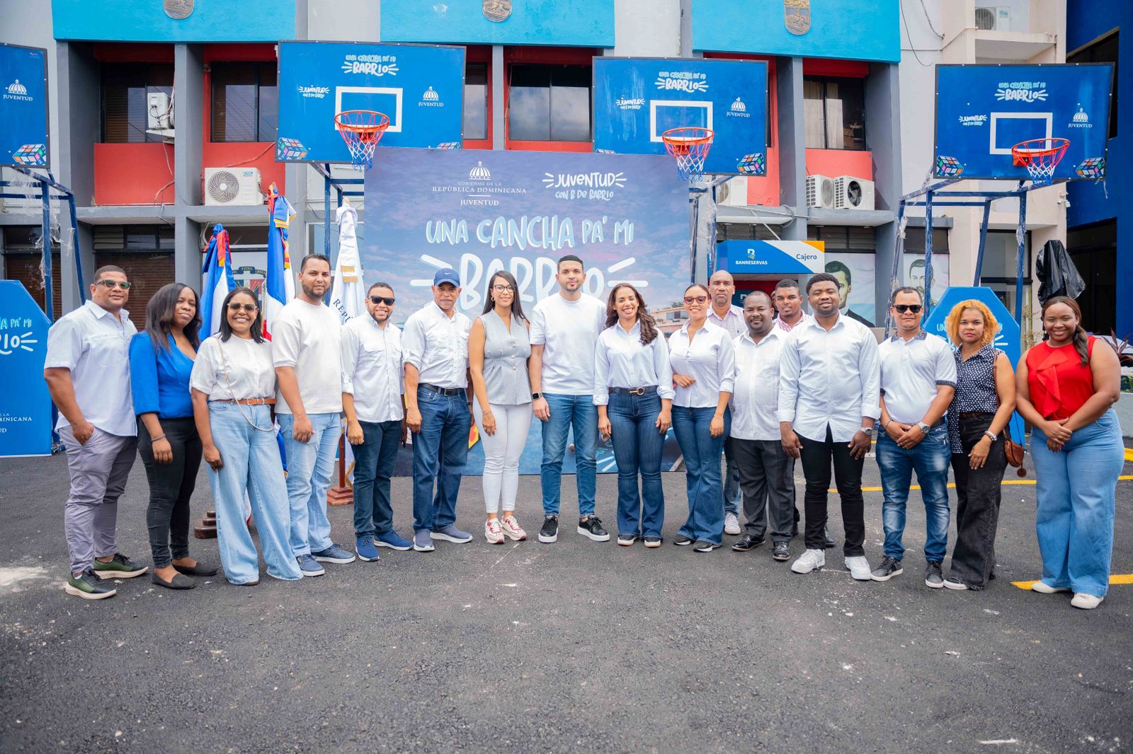 “Una Cancha Pa’ Mi Barrio” llega a Santo Domingo Norte