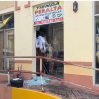 Delincuentes vandalizan y roban en negocio de la Plaza Juan Pablo Duarte en SFM