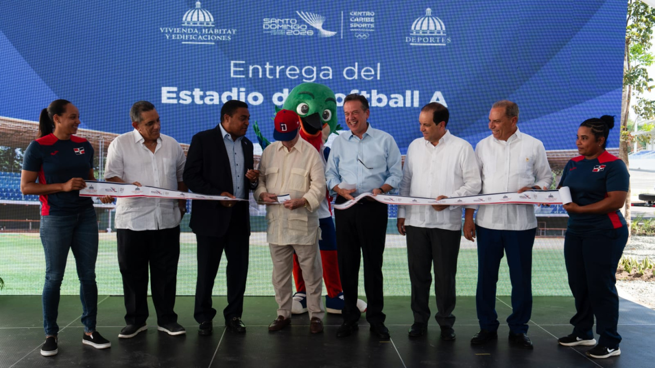 Mivhed entrega remozado Estadio de Softball A del Centro Olímpico Juan Pablo Duarte