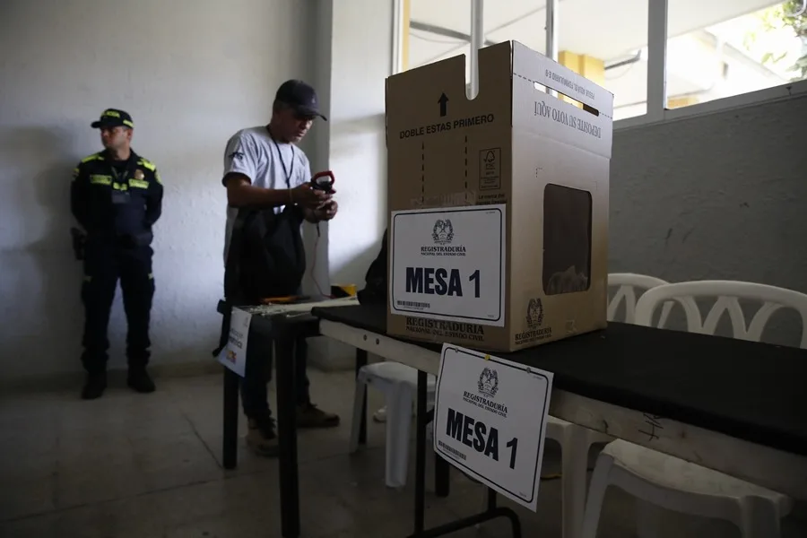 Colombia vota en primera vuelta para elegir al sucesor del presidente Gustavo Petro