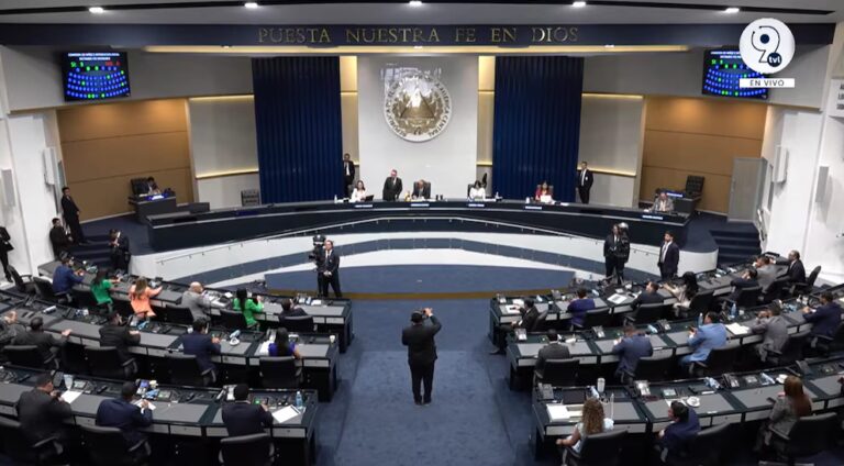La Asamblea Legislativa ratifica enmiendas constitucionales que permiten la representación de la diáspora en El Salvador