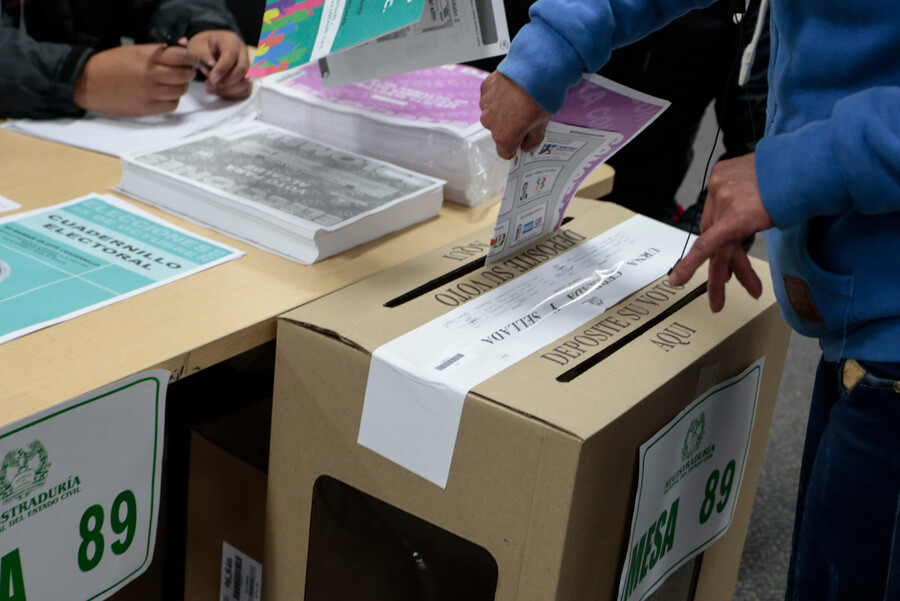 Los colombianos, listos para ir a las urnas y votar por el sucesor del presidente Petro