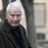 Muere el diseñador español Cruz Novillo, creador del logo del PSOE o la bandera de Madrid