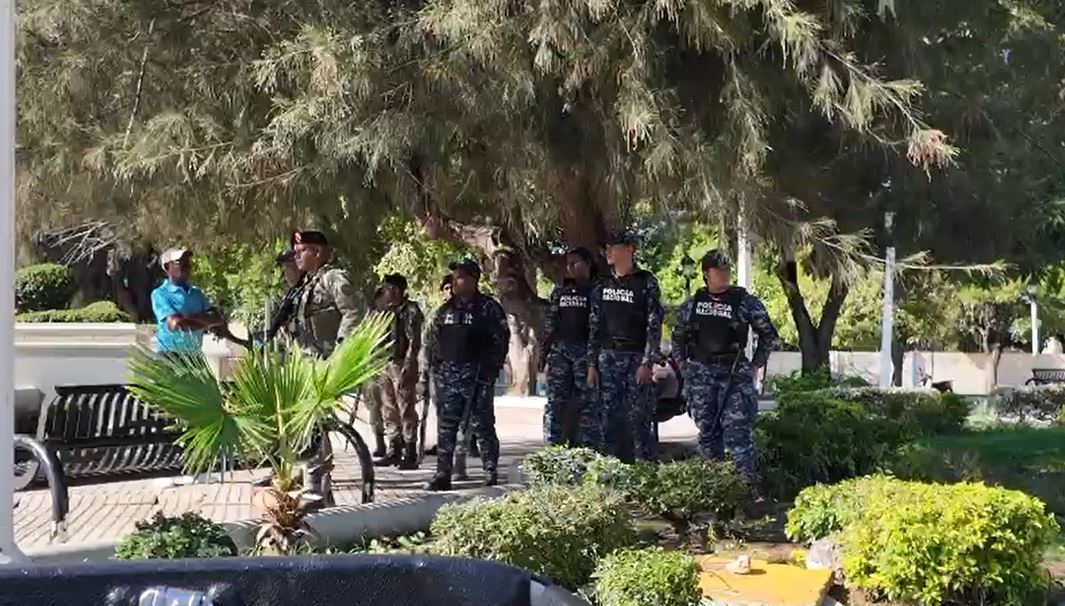 Calles de San Juan con fuerte despliegue militar ante convocatoria a marcha en defensa del agua