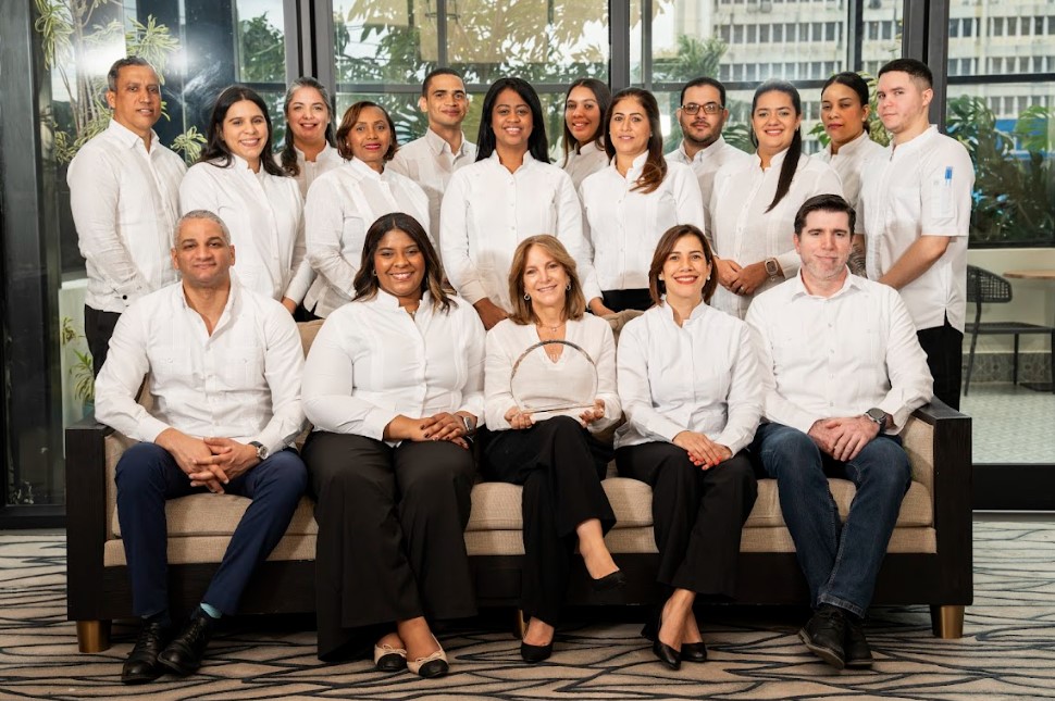 Hotel Santiago, Curio Collection by Hilton, recibe reconocimientos internacionales por su servicio