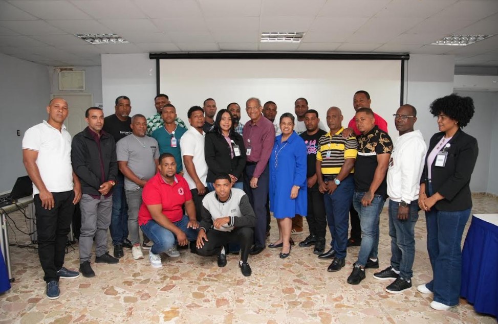 Ministerio de Energía y Minas conforma primer equipo de inspectores de seguridad en mina de larimar