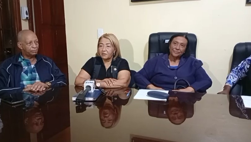 Gremios de enfermería otorgan compás de espera tras apertura de diálogo con el Gobierno
