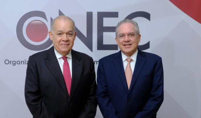 DGII plantea ante ONEC una visión estratégica del comercio centrada en competitividad y formalización