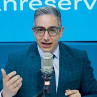 Rodolfo Santos Méndez advierte en Politikal: "Cada problema del dominicano es el negocio de un rico"