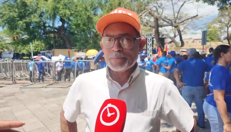 Ciudadanos dicen Día del Trabajador les encuentra “desprotegidos y con sus derechos amenazados”