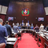 Diputados aprueban proyecto que permitiría multas, arrestos y cierres durante estados de emergencia