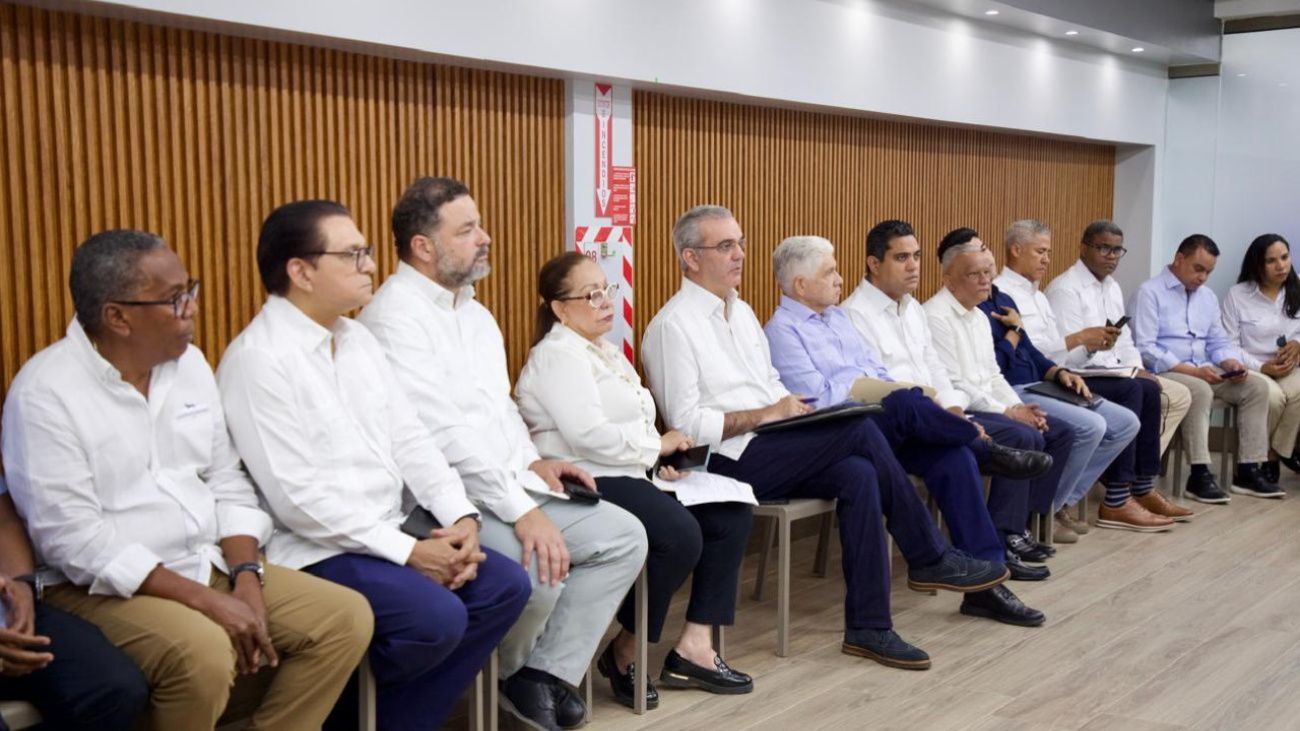 Gobierno avanza en un 85 % alcantarillado sanitario y planta de tratamiento de Licey al Medio