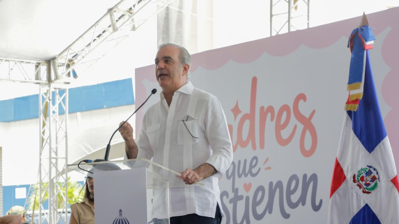 Abinader destaca sacrificio de las madres durante jornada nacional “Madres que Sostienen”