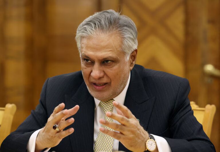 El canciller paquistaní viaja a Nueva York en plena negociación entre Estados Unidos e Irán