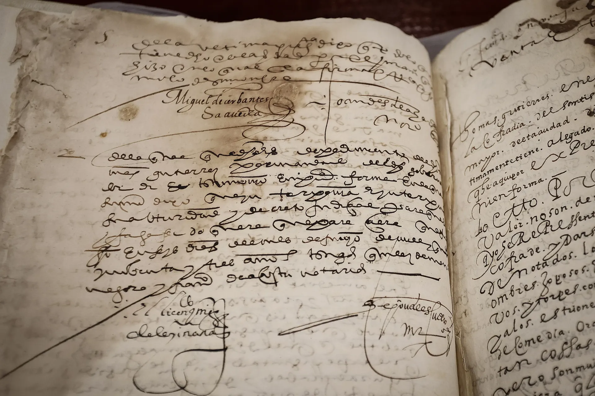 El Ministerio de Cultura de España declara inexportable un documento a subasta firmado por Cervantes