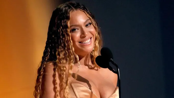 Condenan a prisión a hombre que robó música inédita de Beyoncé