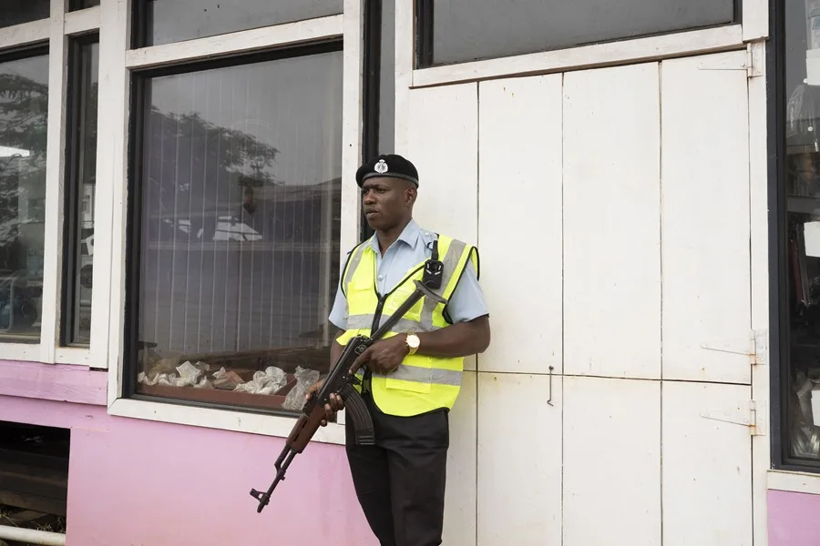 Guyana solicita a las Fuerzas Armadas mantener el "orden interno" para defender el Esequibo