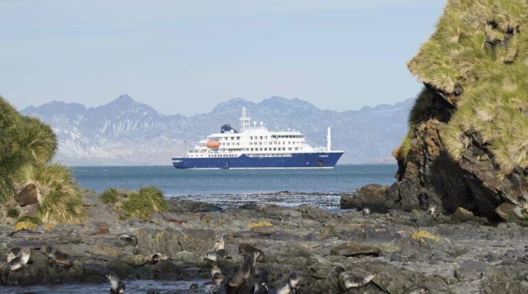 Al menos tres muertos en un crucero en el Atlántico tras un brote vinculado a hantavirus