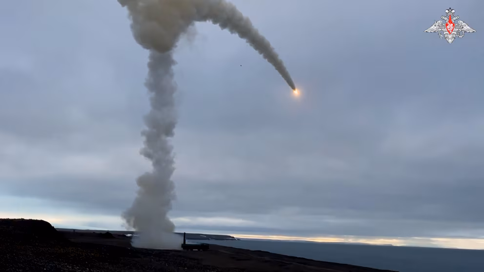 Rusia y Bielorrusia realizan ejercicios militares y practican el uso de armas nucleares