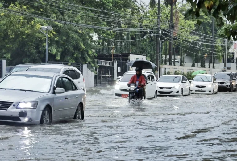 Indomet prevé aguaceros aislados en el interior y temperaturas calurosas este sábado