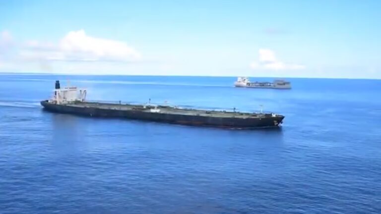 Estados Unidos reportó la redirección de 48 buques tras imponer el bloqueo naval a Irán
