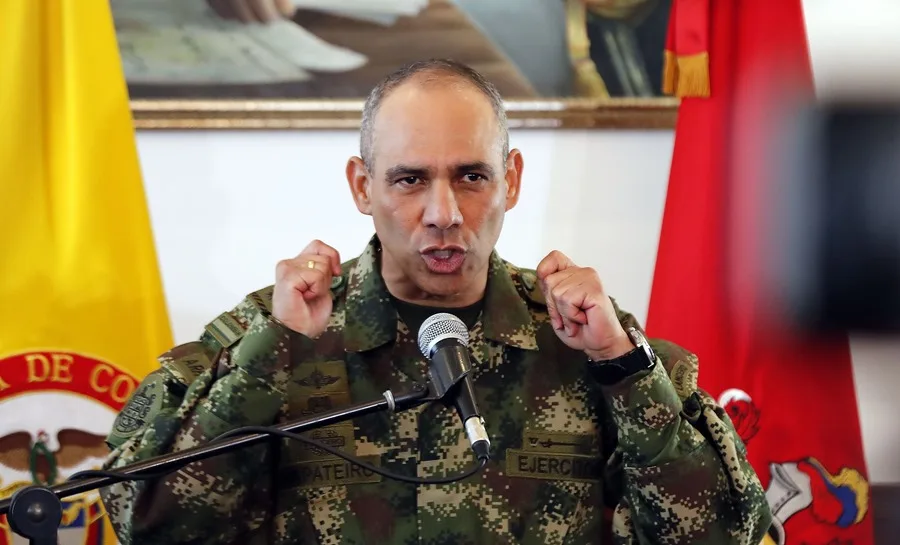Imputan a un excomandante del Ejército de Colombia por presunto acoso sexual de dos subalternas