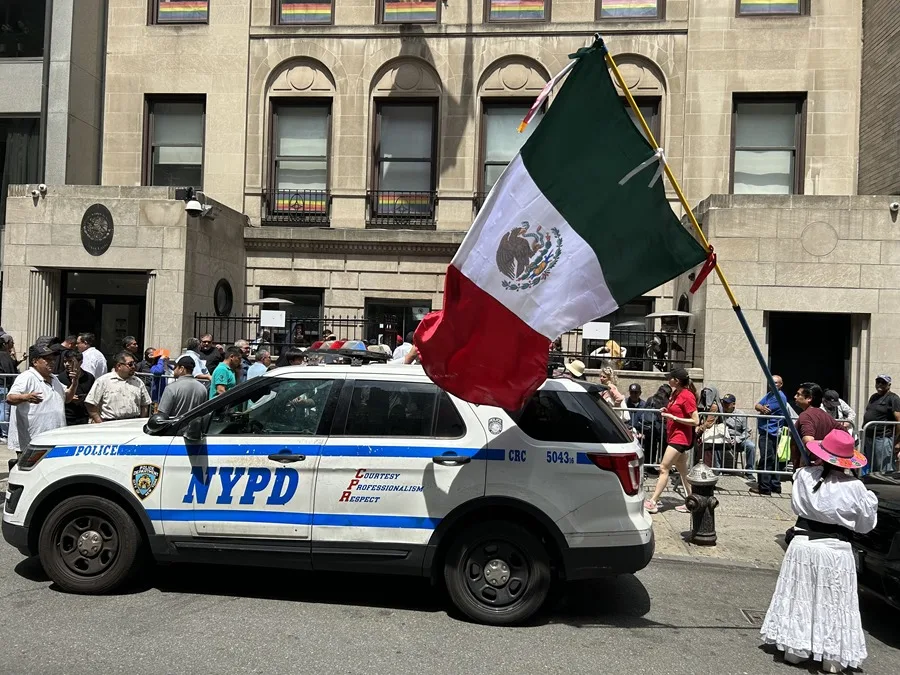 Estados Unidos inicia una revisión de los consulados de México en el país, según CBS News