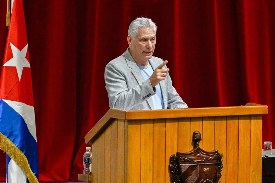 Díaz-Canel afirma que Cuba tiene derecho “legítimo” a defenderse ante amenazas bélicas