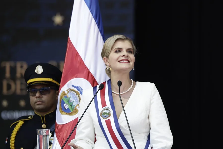 ¿Quién es Laura Fernández, la presidenta que promete reformar Costa Rica?