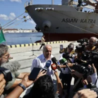 Llega a Cuba un nuevo barco de ayuda humanitaria con donativos de México y Uruguay