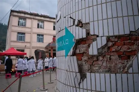 Un terremoto de magnitud 5,2 deja tres desaparecidos y cuatro heridos en el sur de China