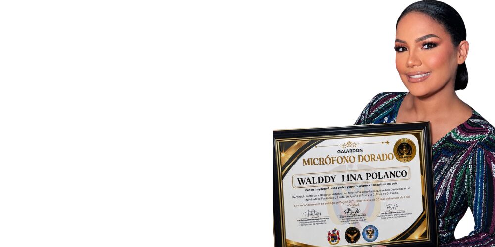 Walddy Lina Polanco es reconocida con el Micrófono Dorado en Bogotá, Colombia