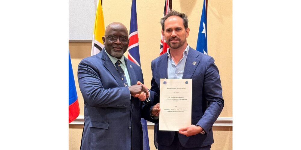 CARICOM IMPACS y Crime Stoppers firman alianza para fortalecer la seguridad en el Caribe