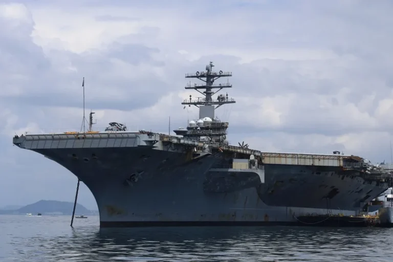 Portaviones de EE.UU llega al caribe en medio de tensiones con Cuba