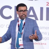El doctor en economía Raúl E. Hernández Báez.