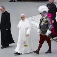 Trump al papa León XIV: "Le guste o no, Irán no puede tener un arma nuclear"