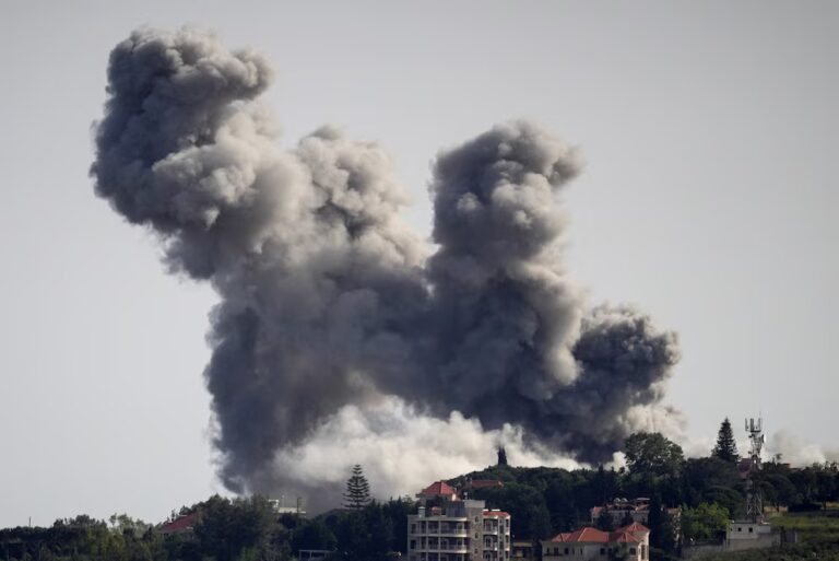 El grupo terrorista Hezbollah lanzó cerca de 200 proyectiles contra Israel durante el fin de semana