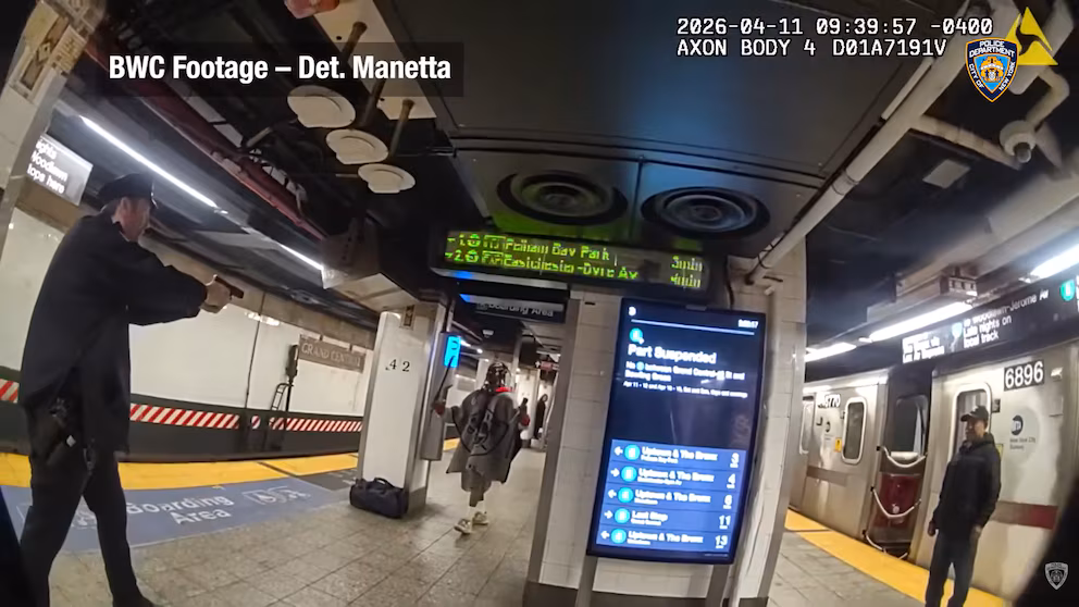 Difunden video de hombre abatido con machete en estación Grand Central