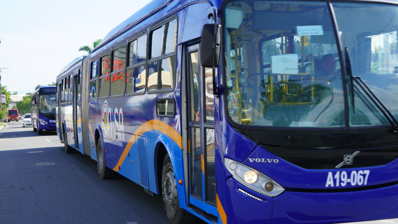 OMSA invertirá RD$1,999 millones en la compra de 200 nuevos autobuses para reforzar corredores de alta demanda