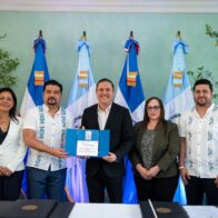 APORDOM y Comisión Portuaria de Guatemala firman acuerdo para fortalecer la cooperación portuaria.